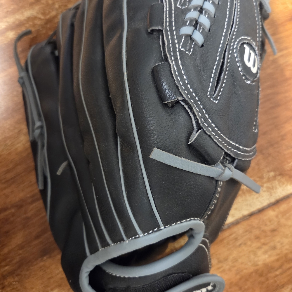 Wilson Black and Gray Baseball Glove